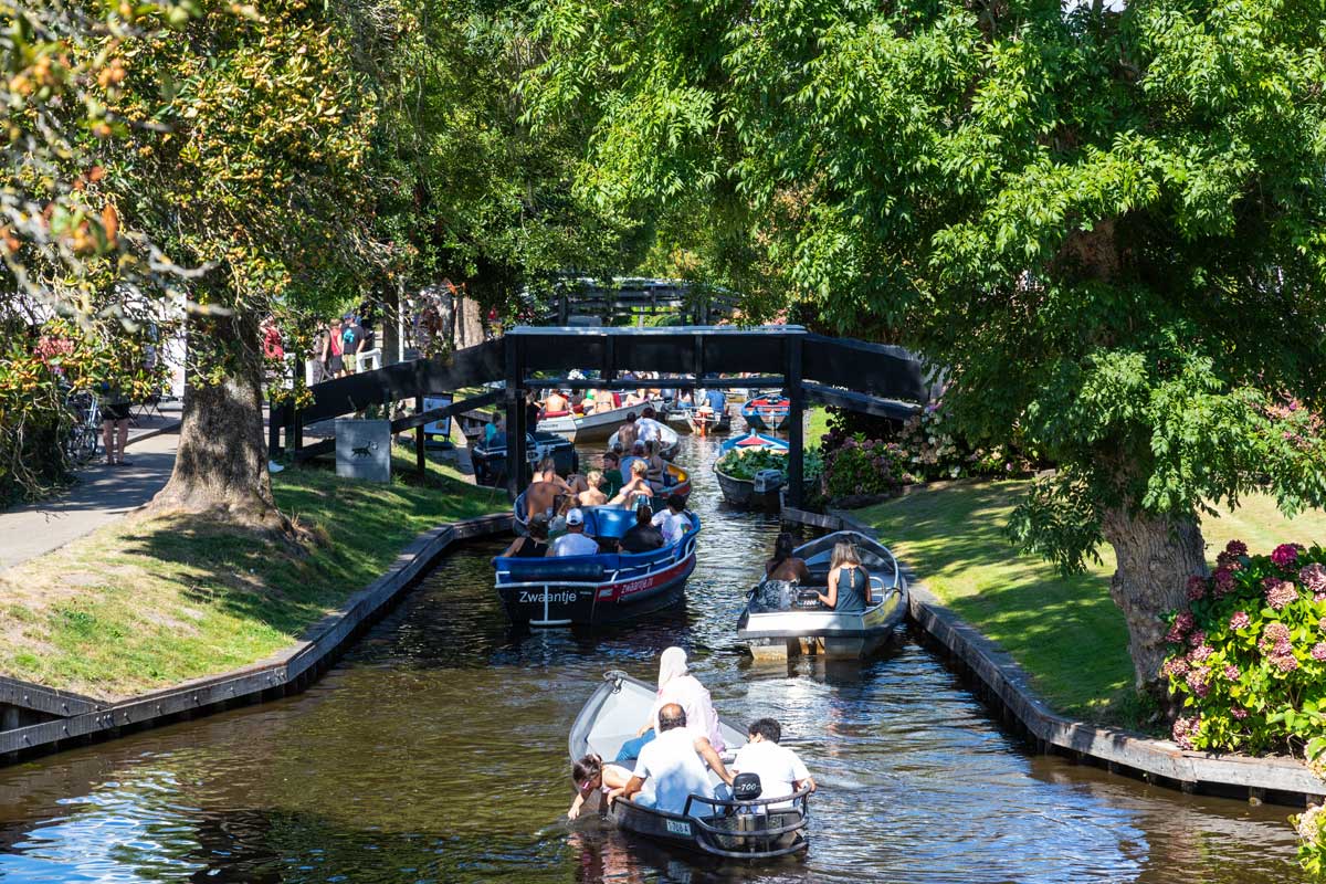 Wat-neem-je-allemaal-mee-tijdens-een-boottrip