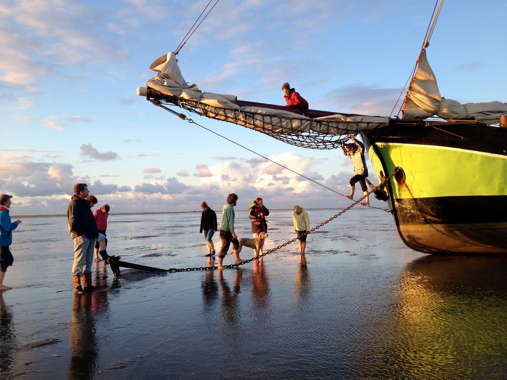 Droogvallen op de waddenzee tijdens dagtocht